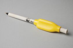 Pen with wider gripper